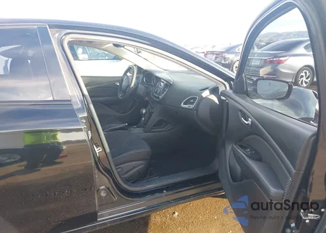 2015 Dodge Dart Sxt из США, поврежденный, VIN 1C3CDFBB8FD236792